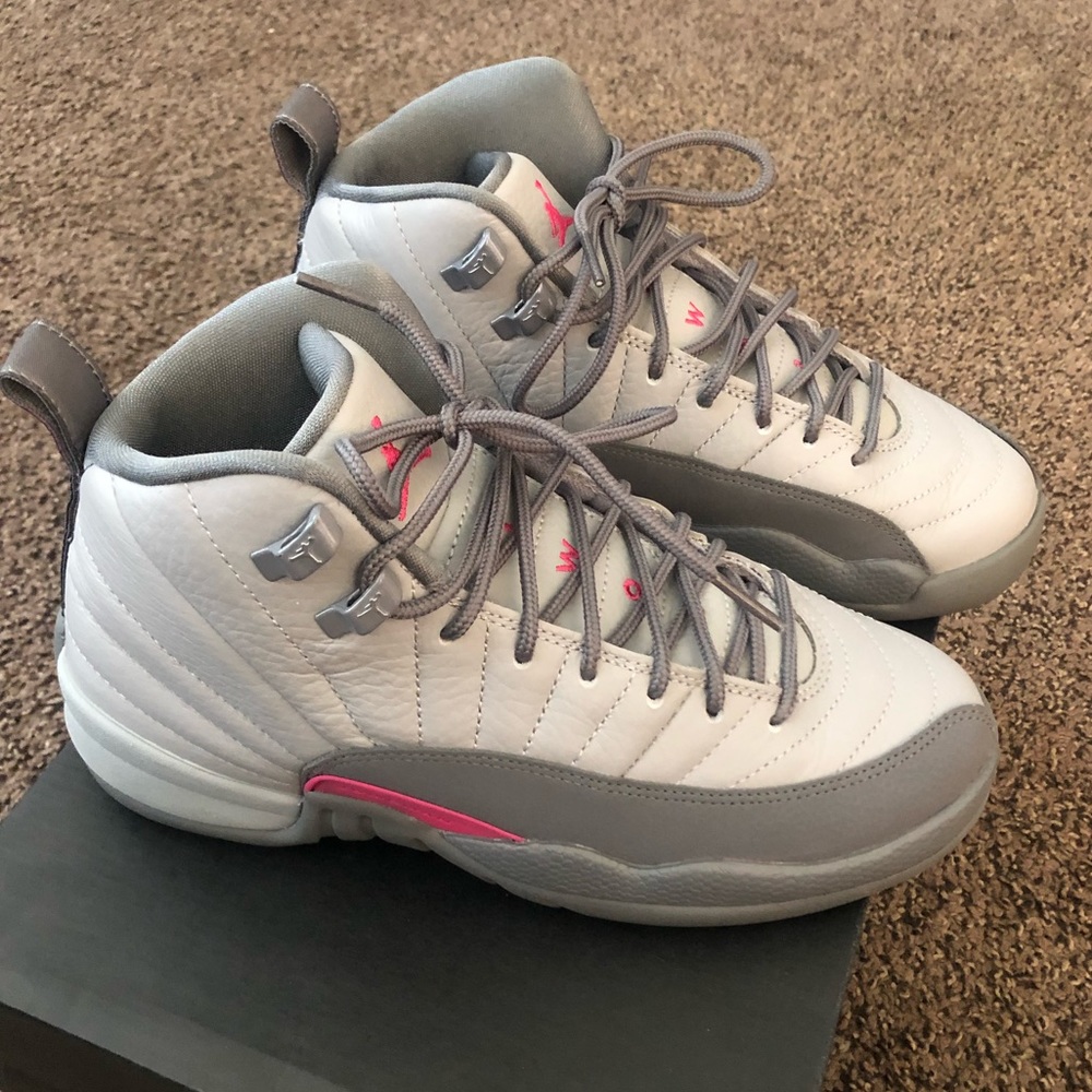 Air Jordan 12